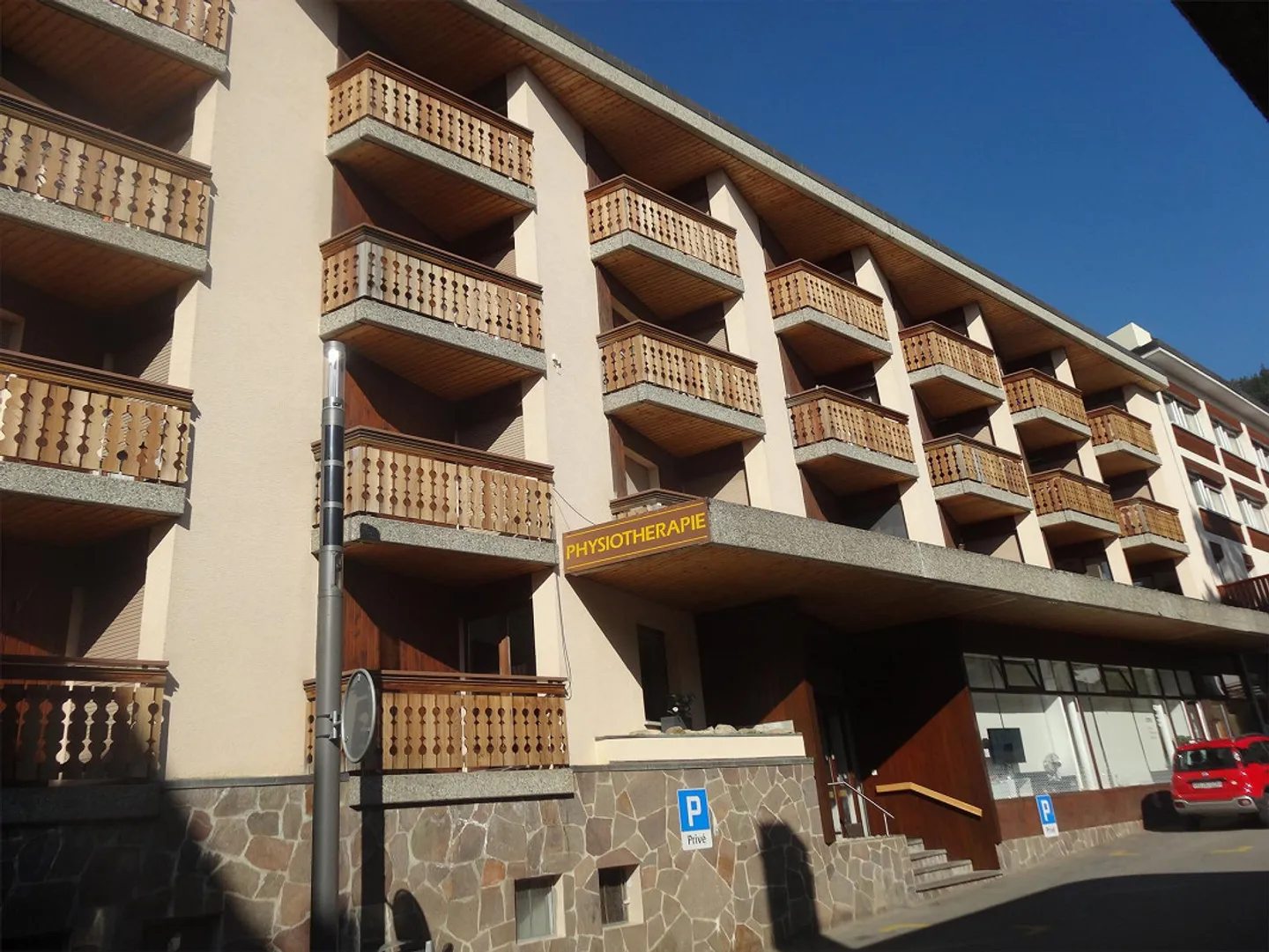 Incantevoli 2,5 stanze nel centro di Montana - Foto 1 di 16