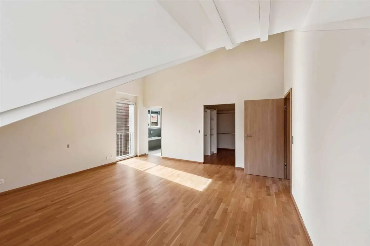 Wohnung kaufen - Foto 9 von 12