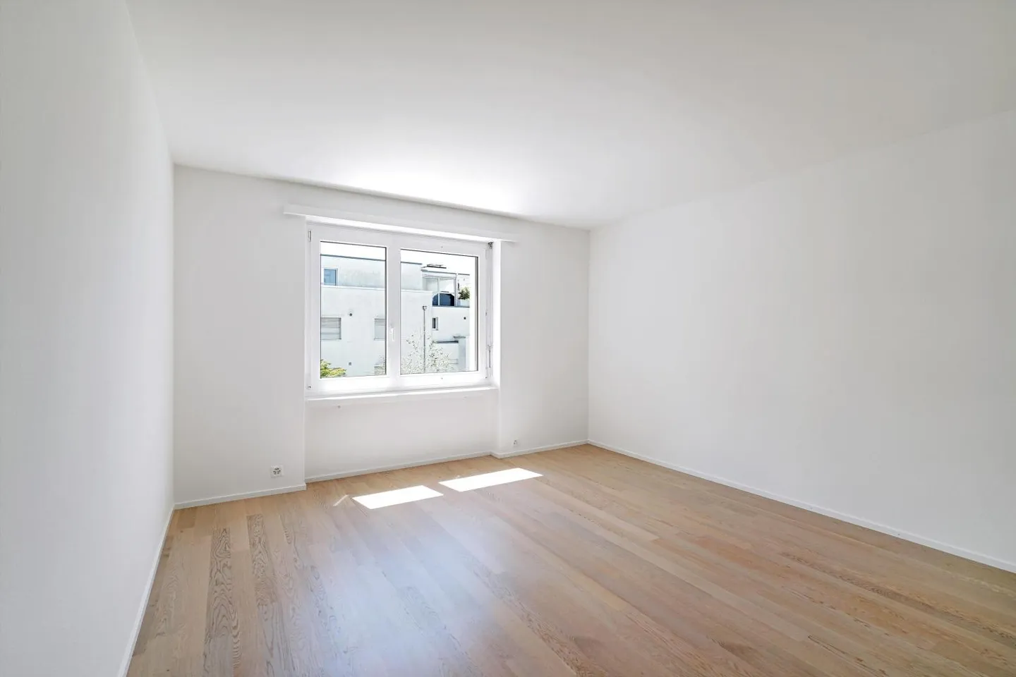 6-Room Maisonette Penthouse Apartment - Photo 8 of 13