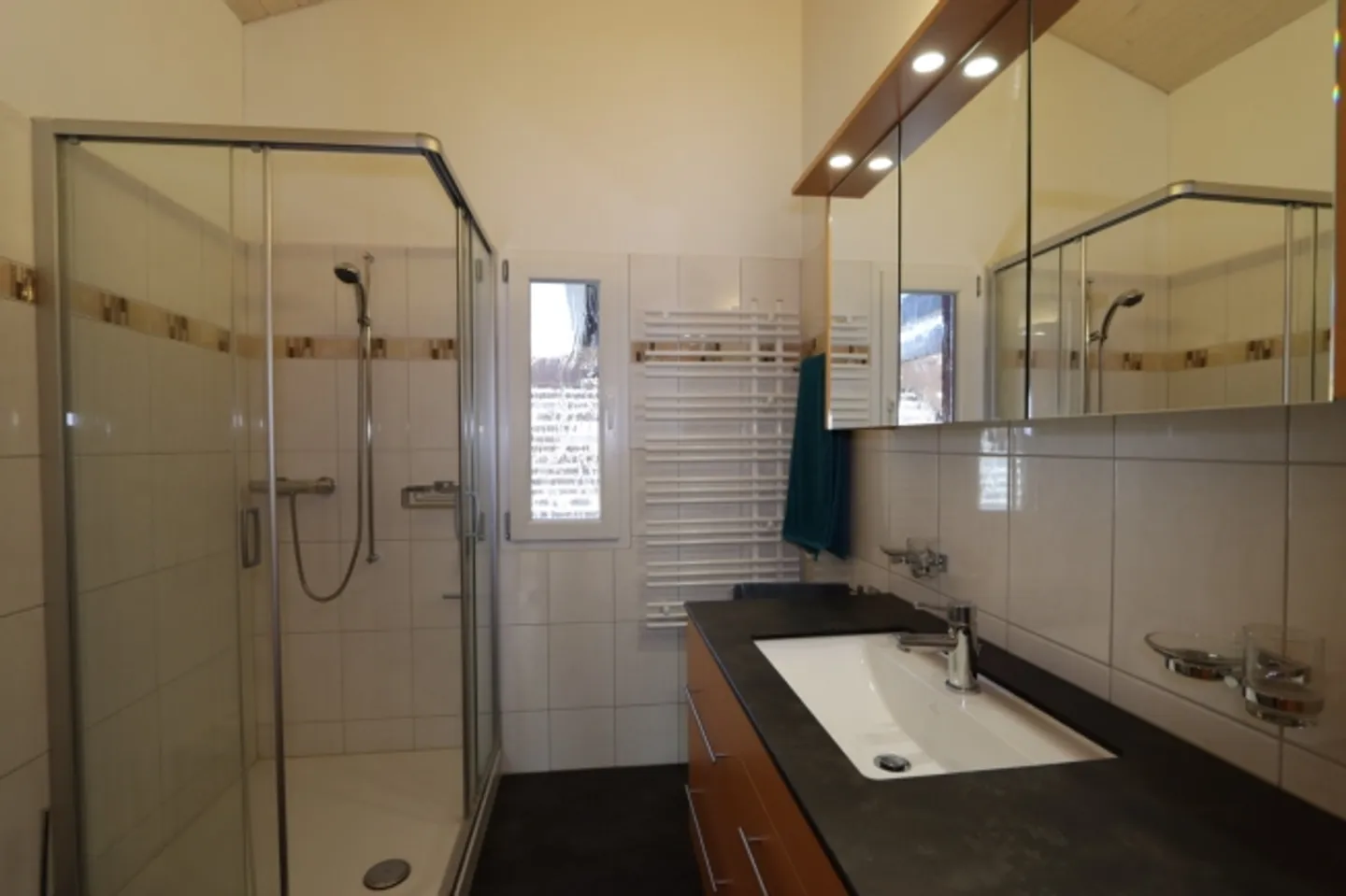 Il tuo paradiso di vacanza al Schwarzsee  Accogliente chalet di 3,5 stanze con A - Foto 9 di 13