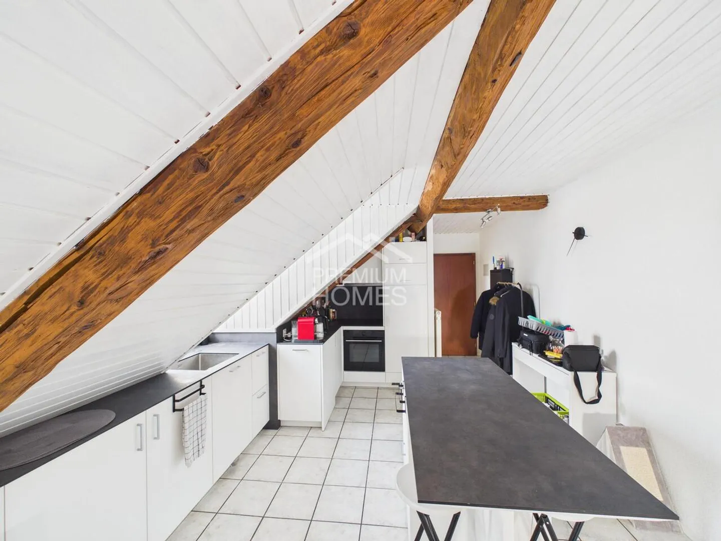 A characterful living space - Photo 4 of 9