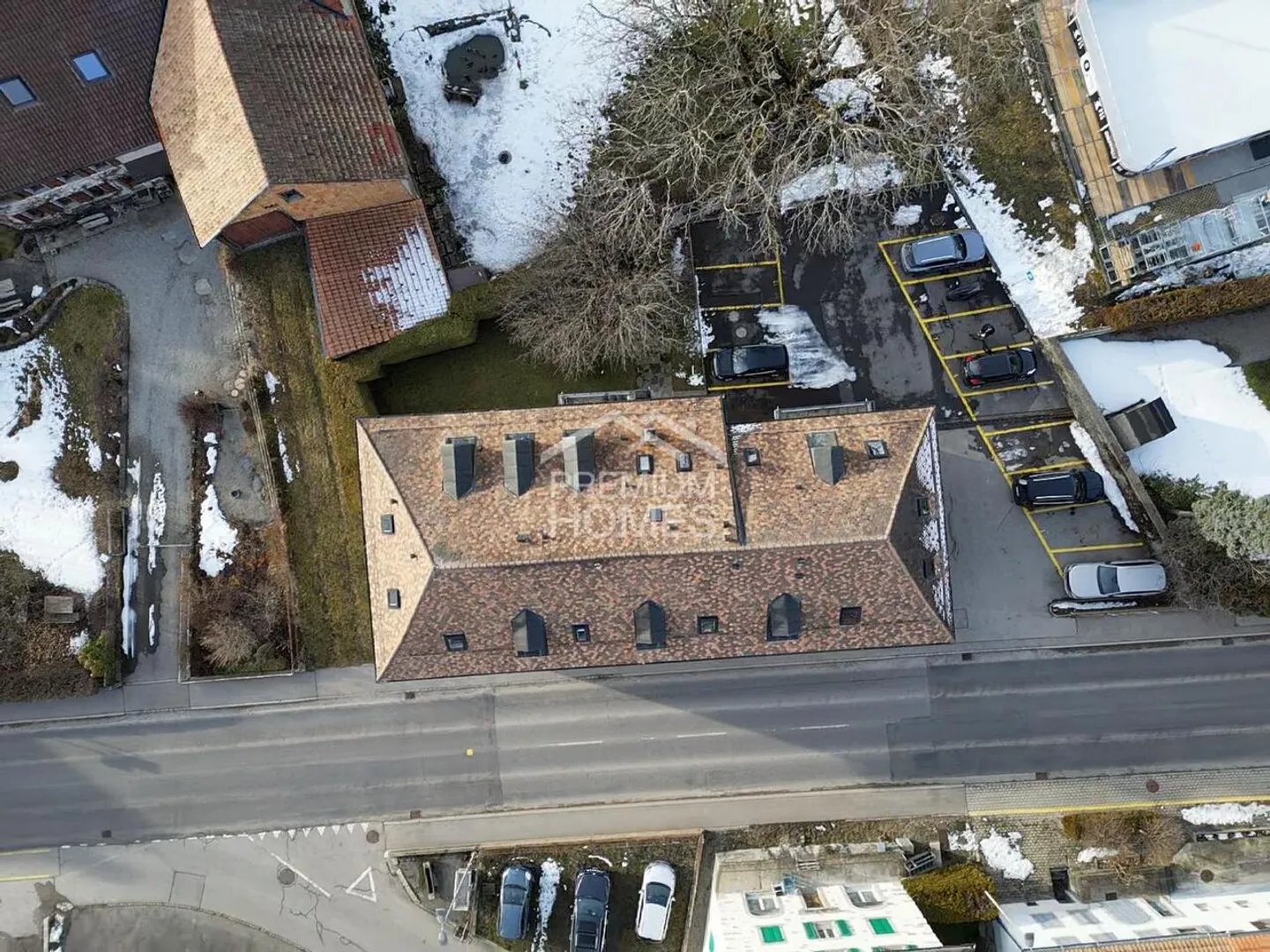 A characterful living space - Photo 8 of 9