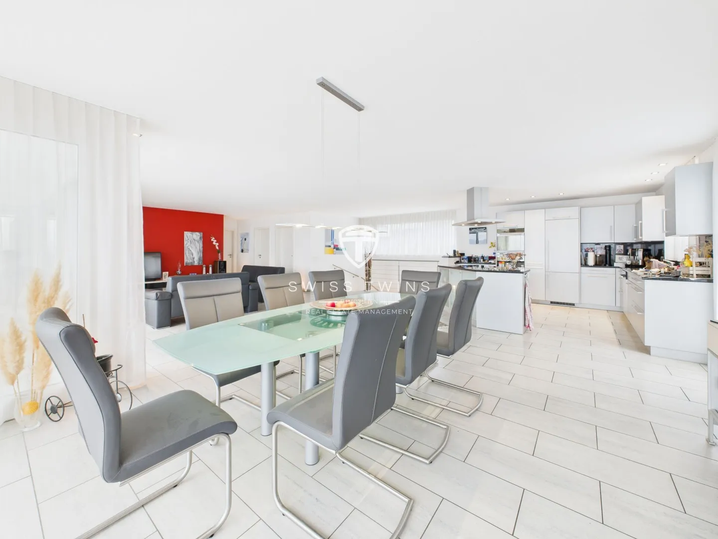 5½-Room Maisonette Apartment with Panorama and Mountain View - Photo 5 of 25