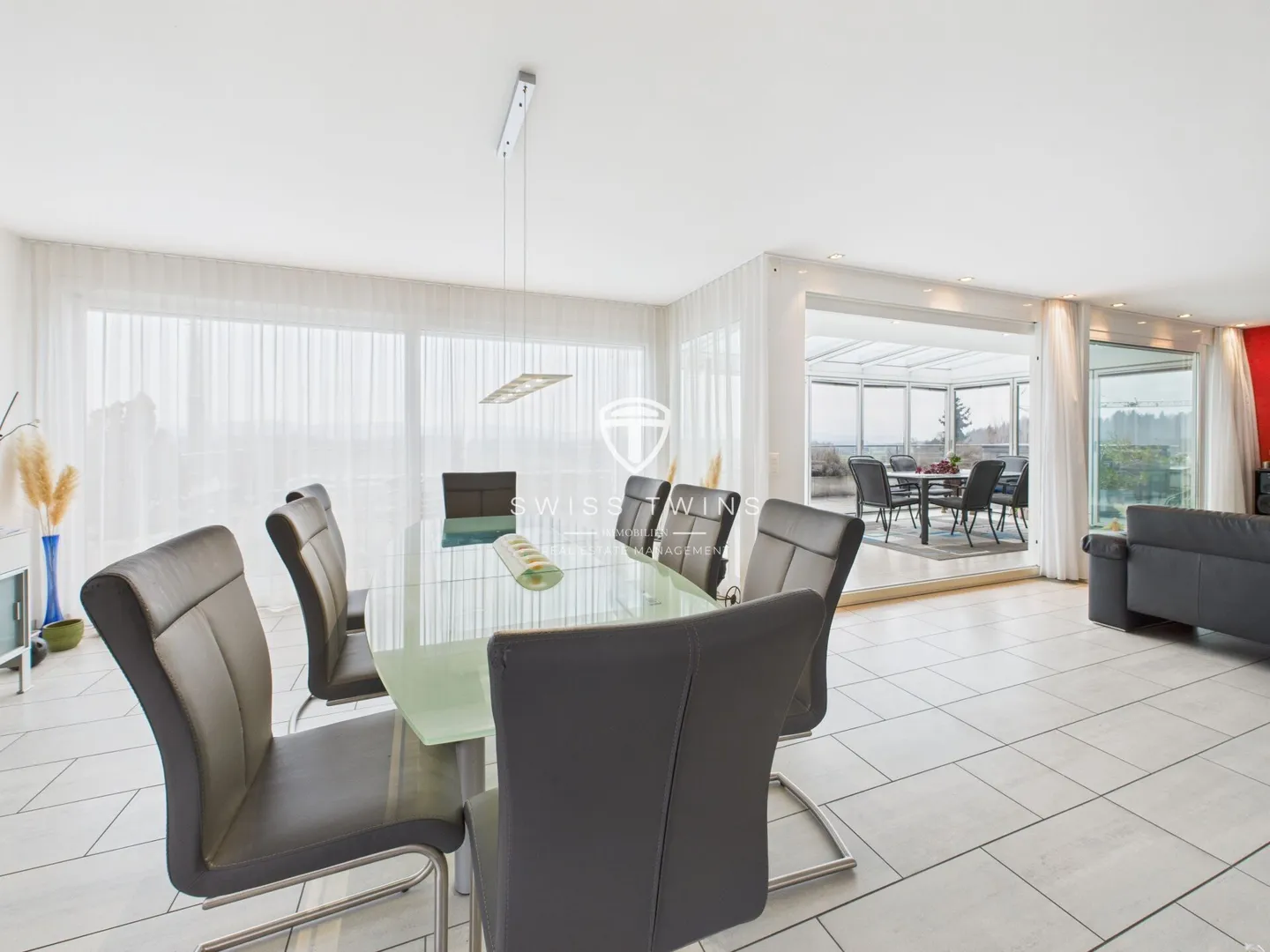 5½-Room Maisonette Apartment with Panorama and Mountain View - Photo 6 of 25