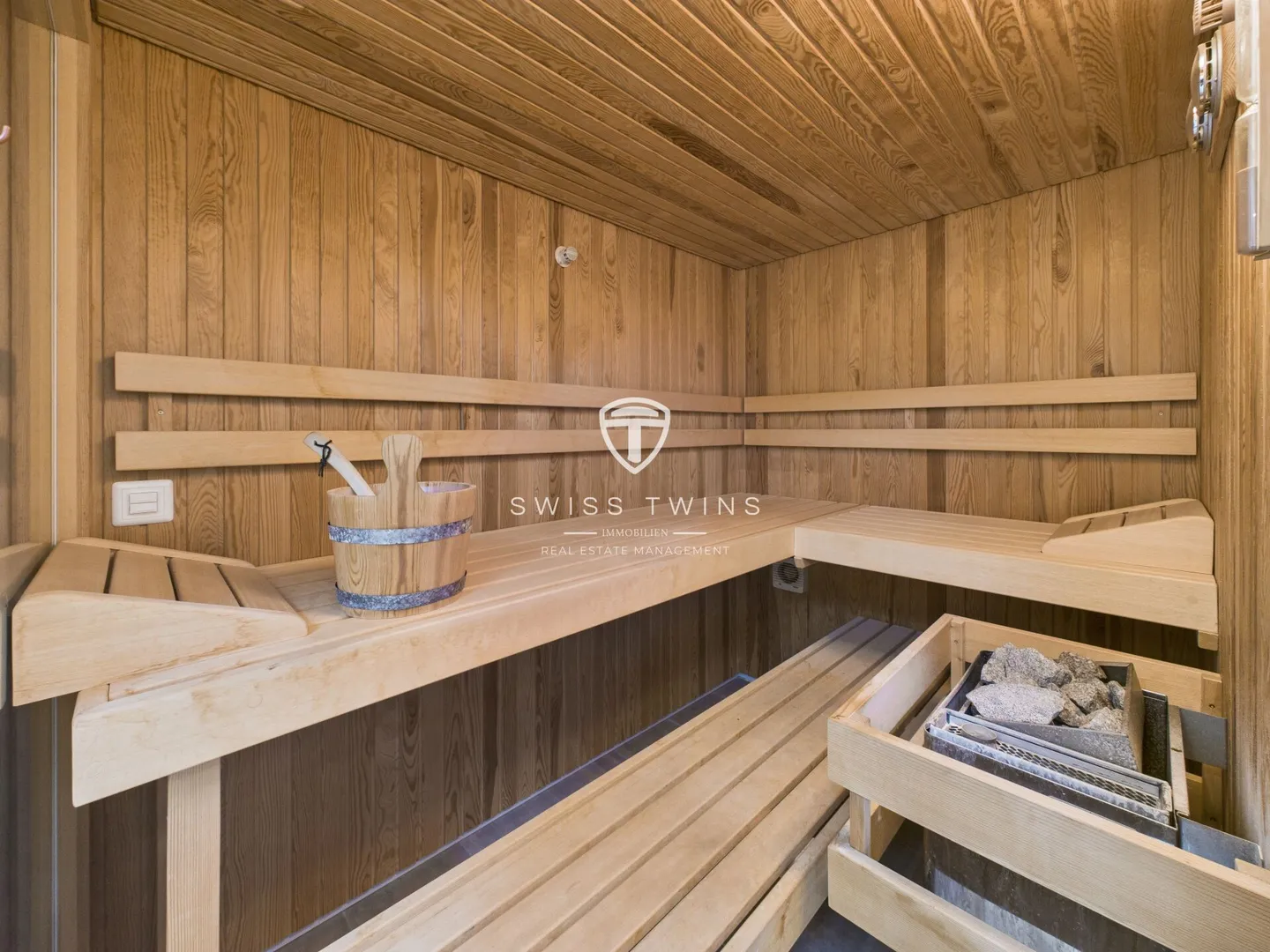 5½-Room Maisonette Apartment with Panorama and Mountain View - Photo 18 of 25