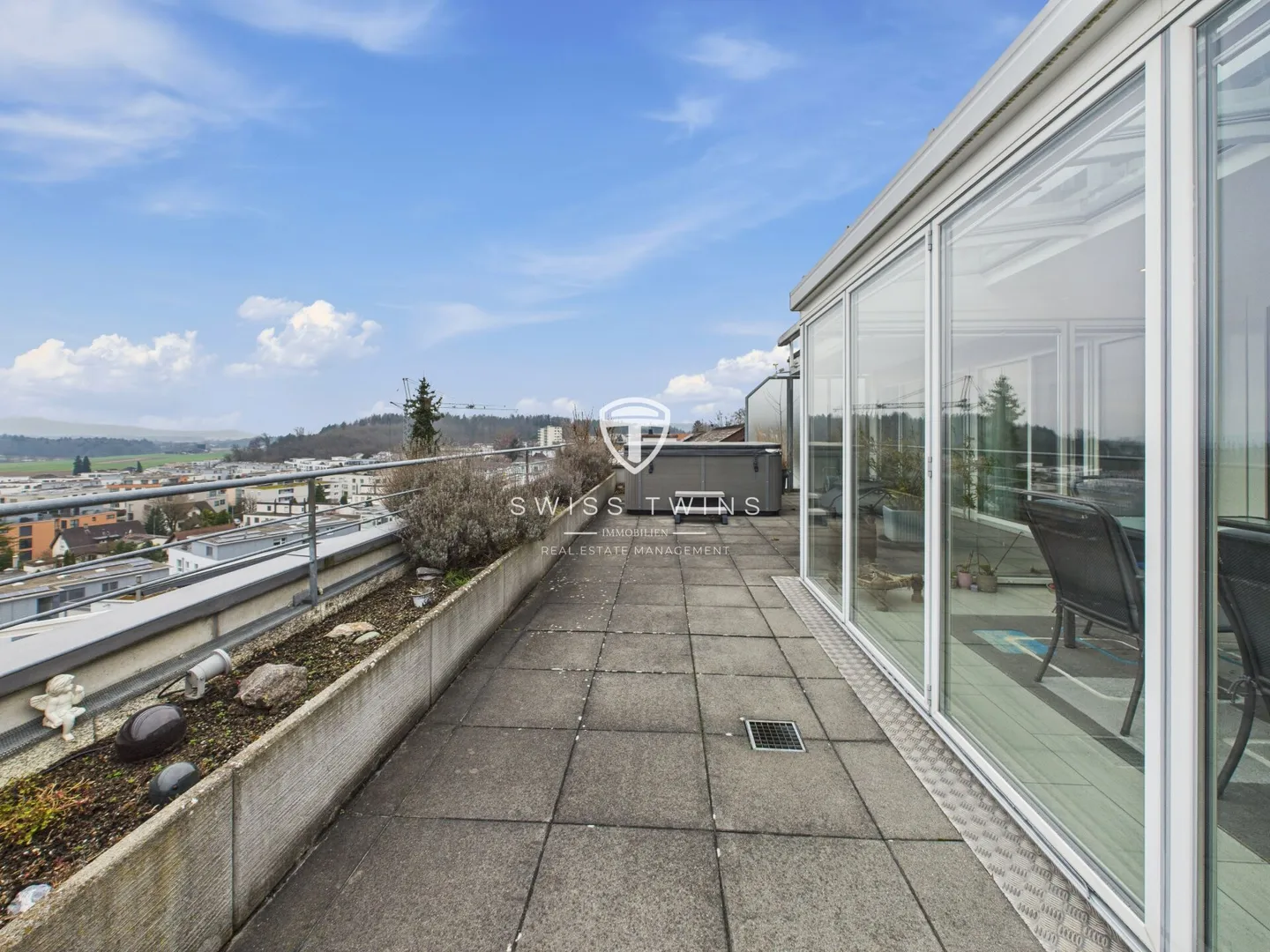 5½-Room Maisonette Apartment with Panorama and Mountain View - Photo 23 of 25
