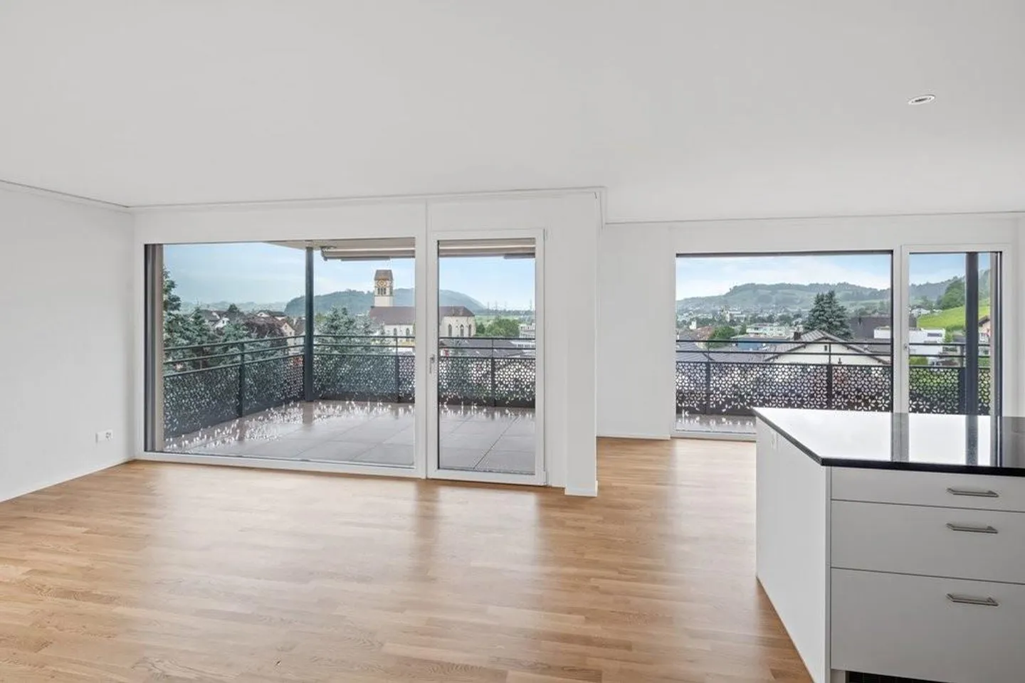 Modern apartment in Ahornpark - Photo 3 of 6