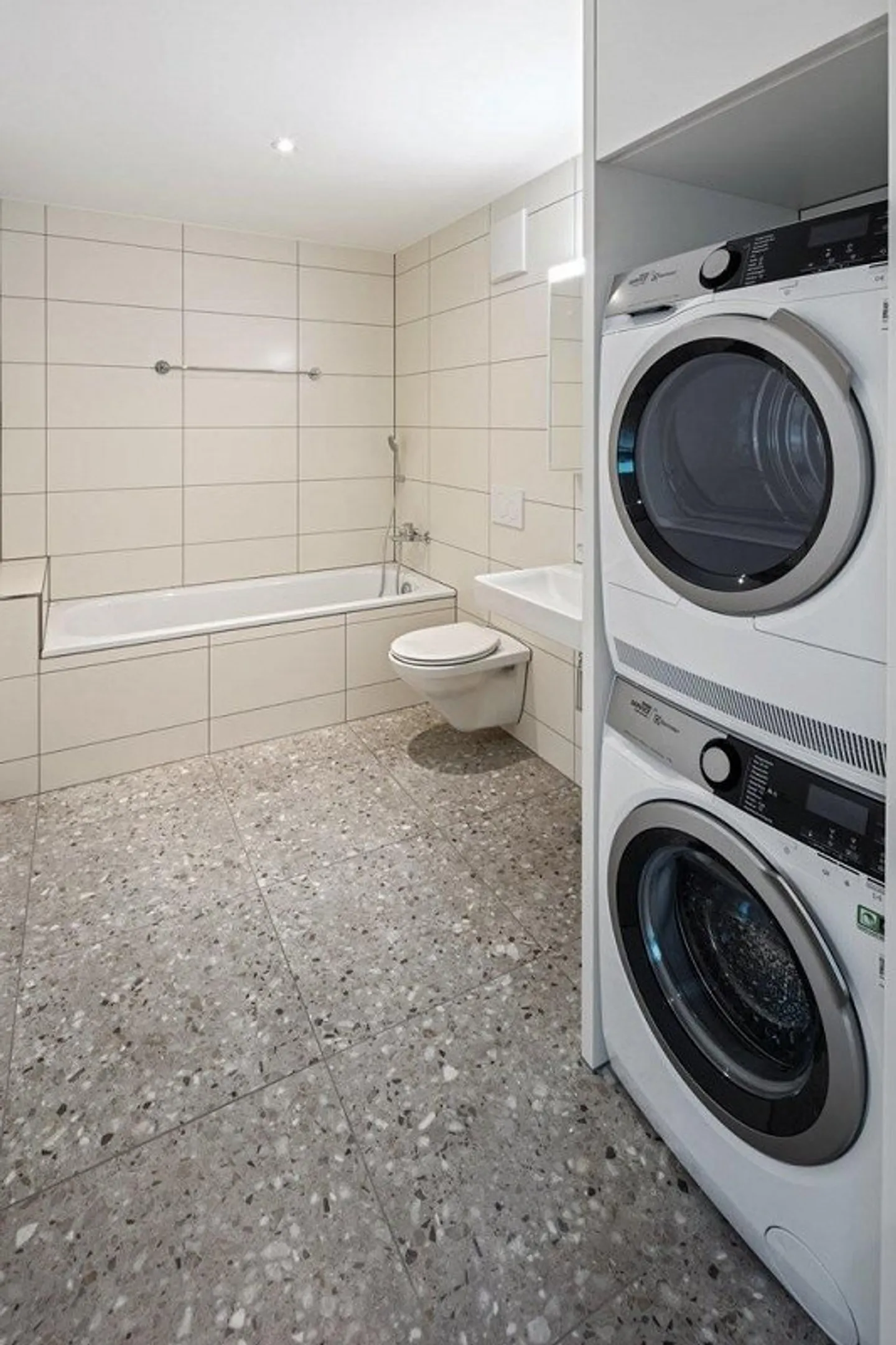 Modern apartment in Ahornpark - Photo 6 of 6