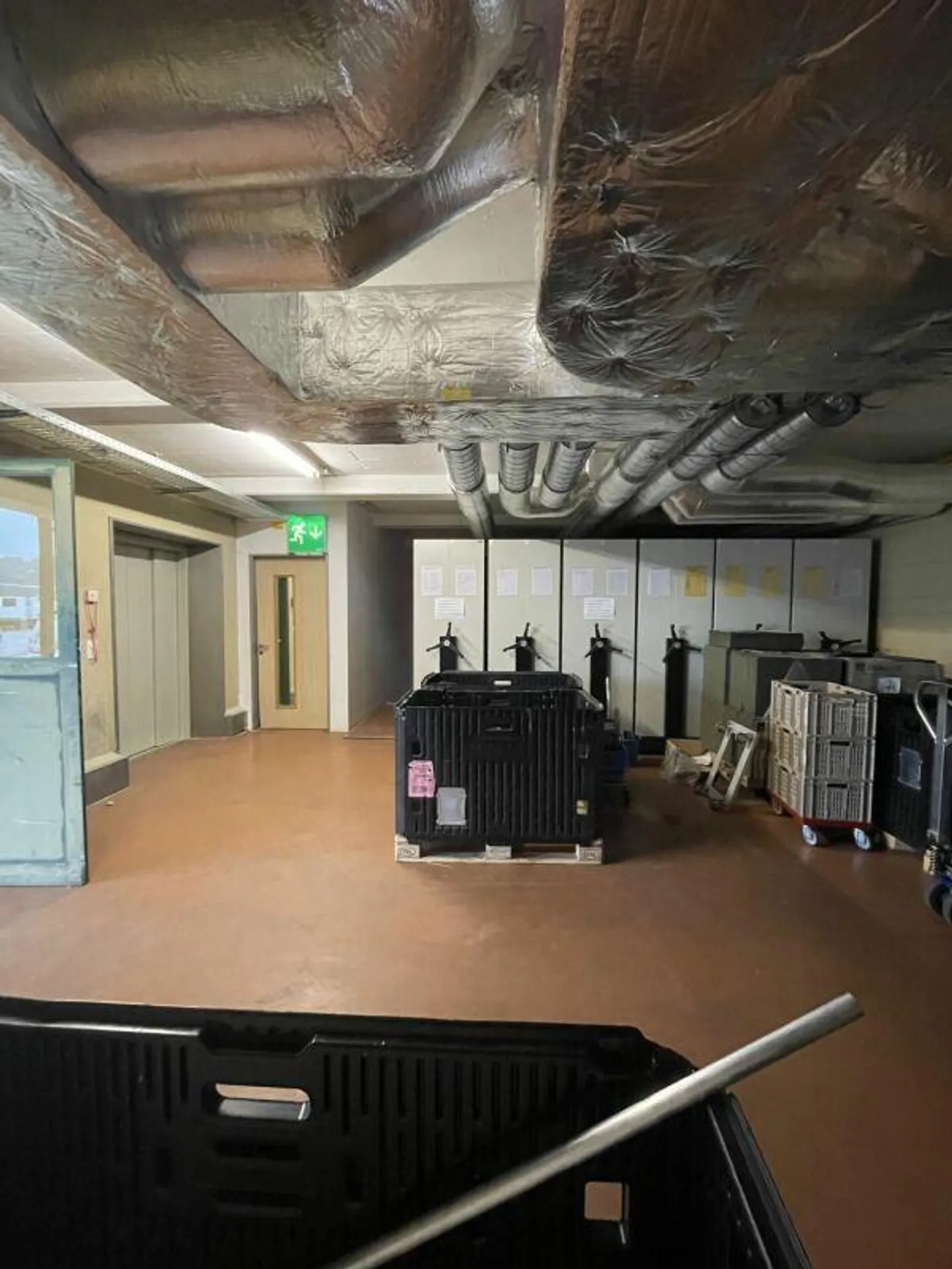 Ufficio e spazio commerciale in affitto - Foto 8 di 19