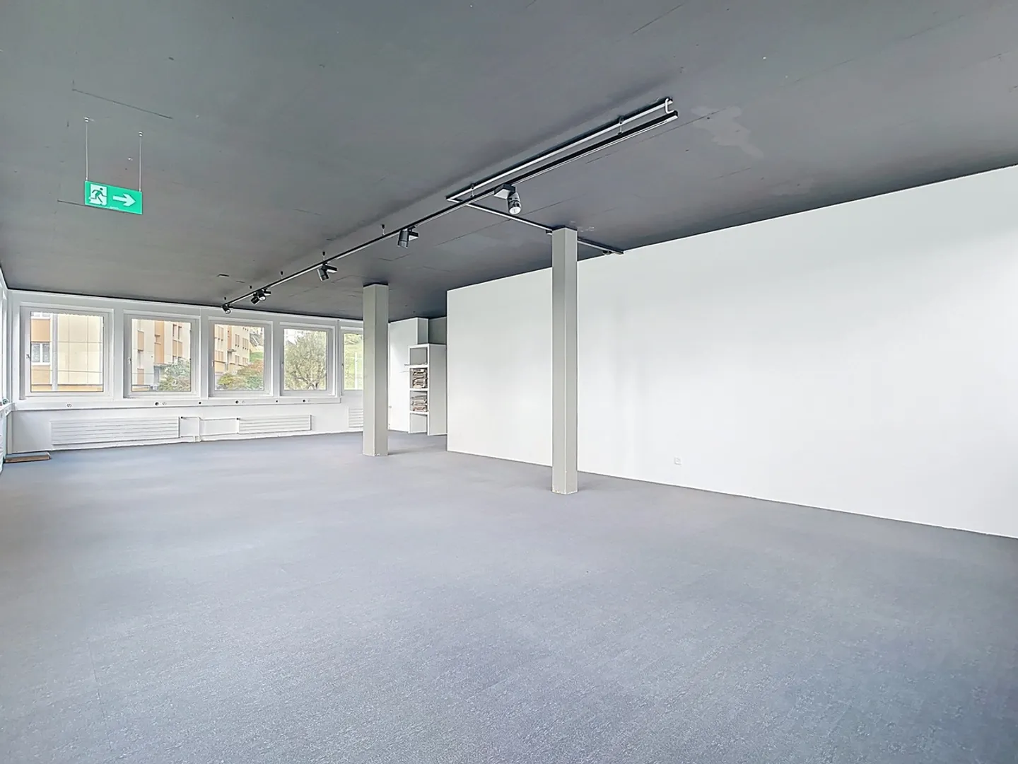 Espace Bureau Commercial - Photo 1 sur 12