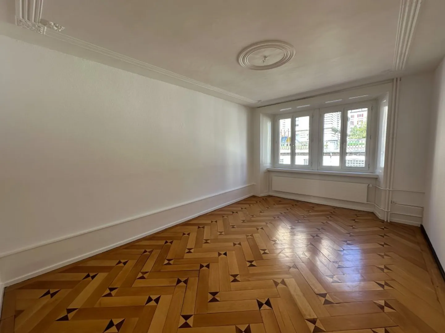 00698 - Appartamento 3 stanze - Numa-Droz 41 - La Chaux-de-Fonds - Foto 3 di 10