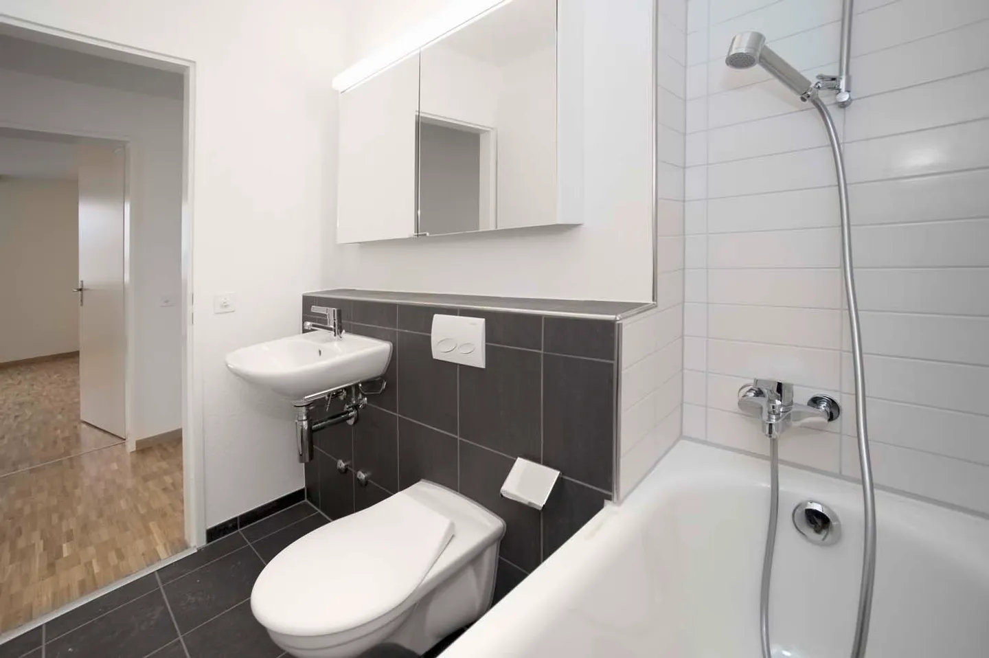 Première location après rénovation complète - Photo 6 sur 8