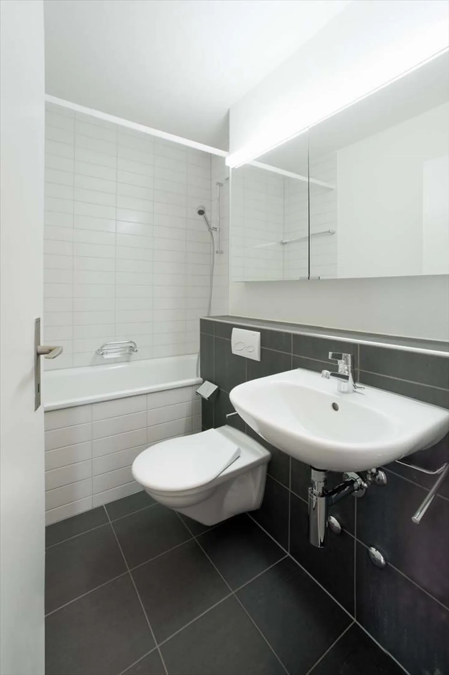 Première location après rénovation complète - Photo 7 sur 8