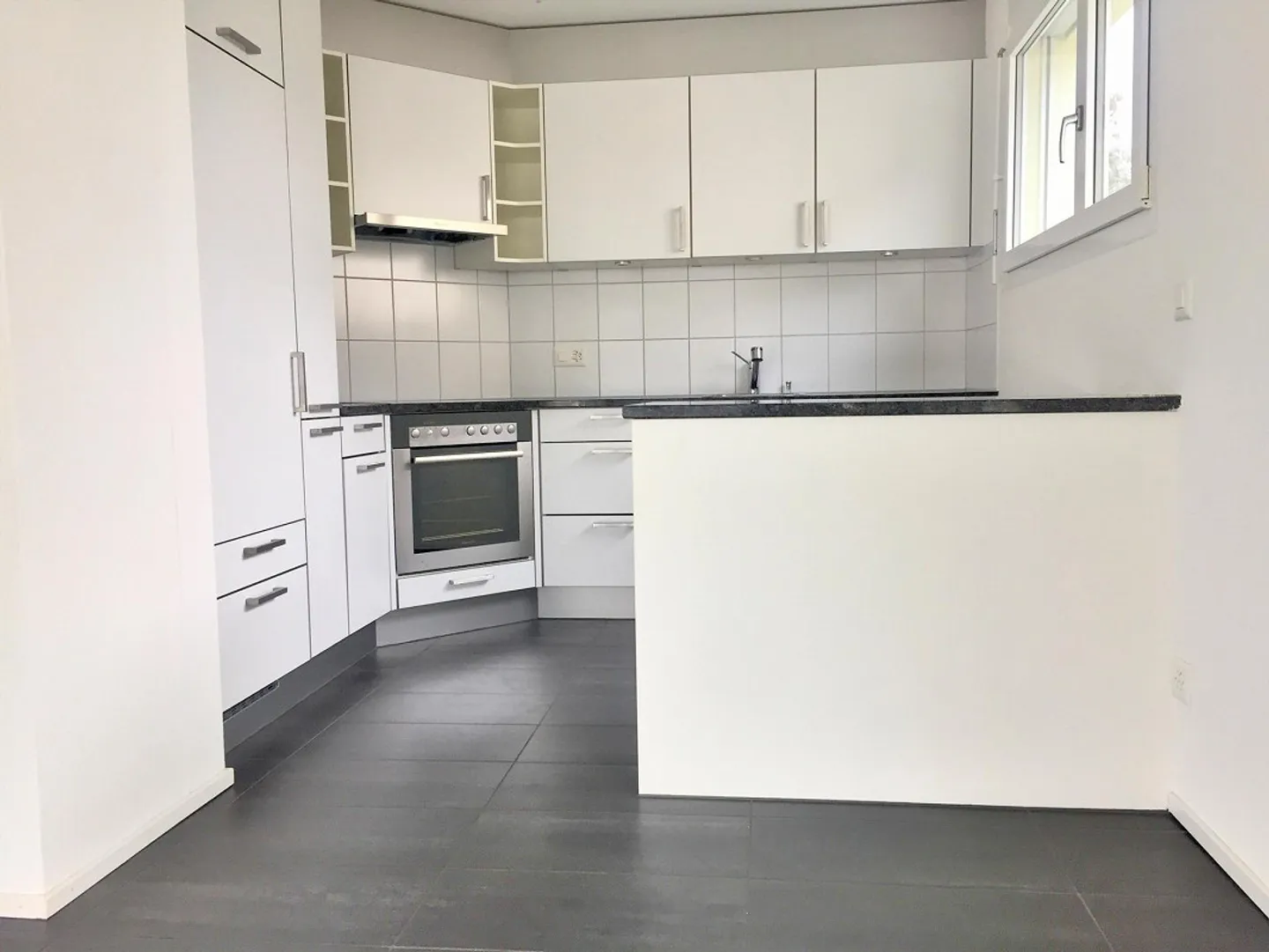 Modern 4.5-room apartment in Bonaduz - Photo 2 of 13