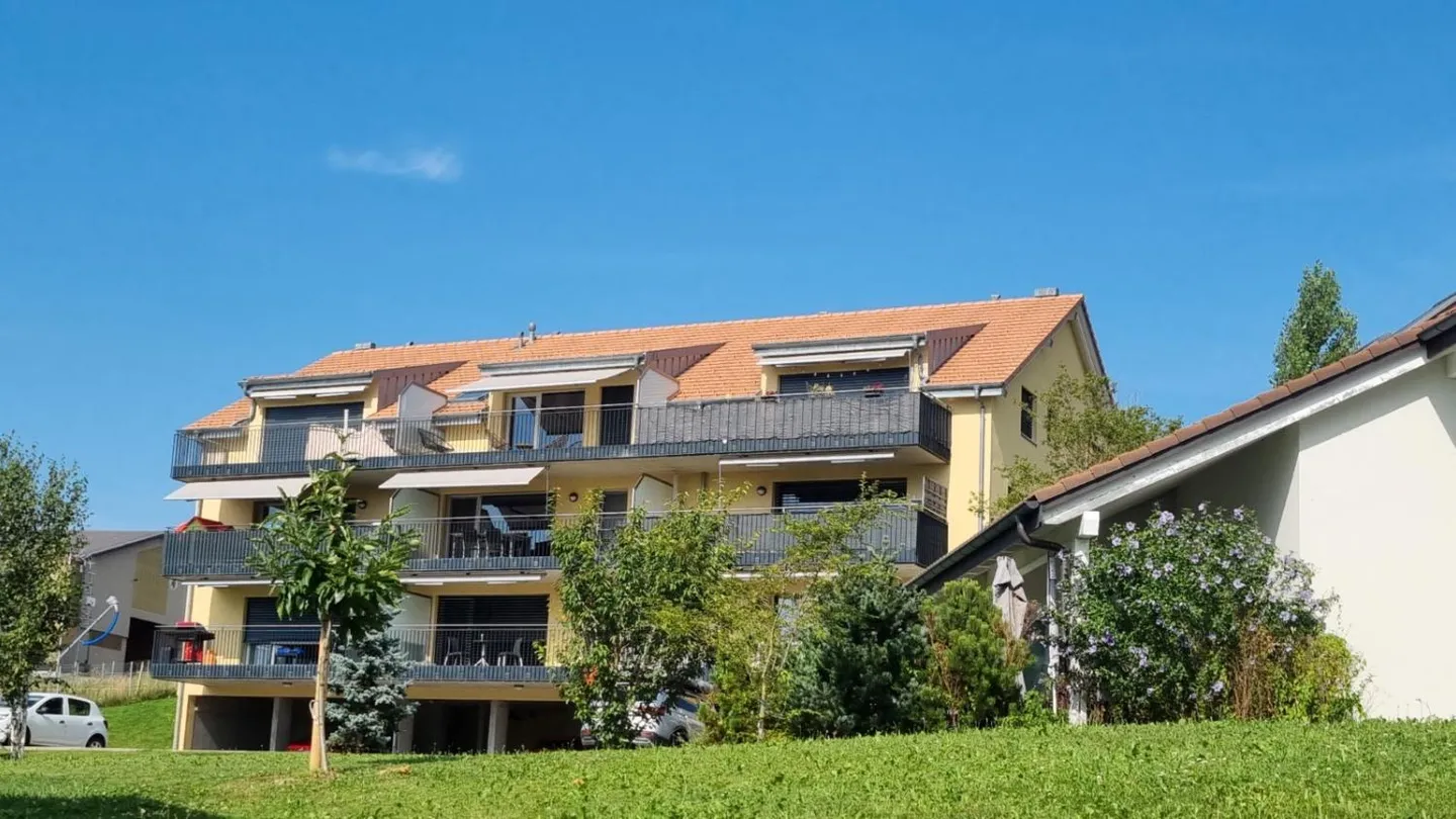 Appartement Charmant en Verdure - Photo 1 sur 7