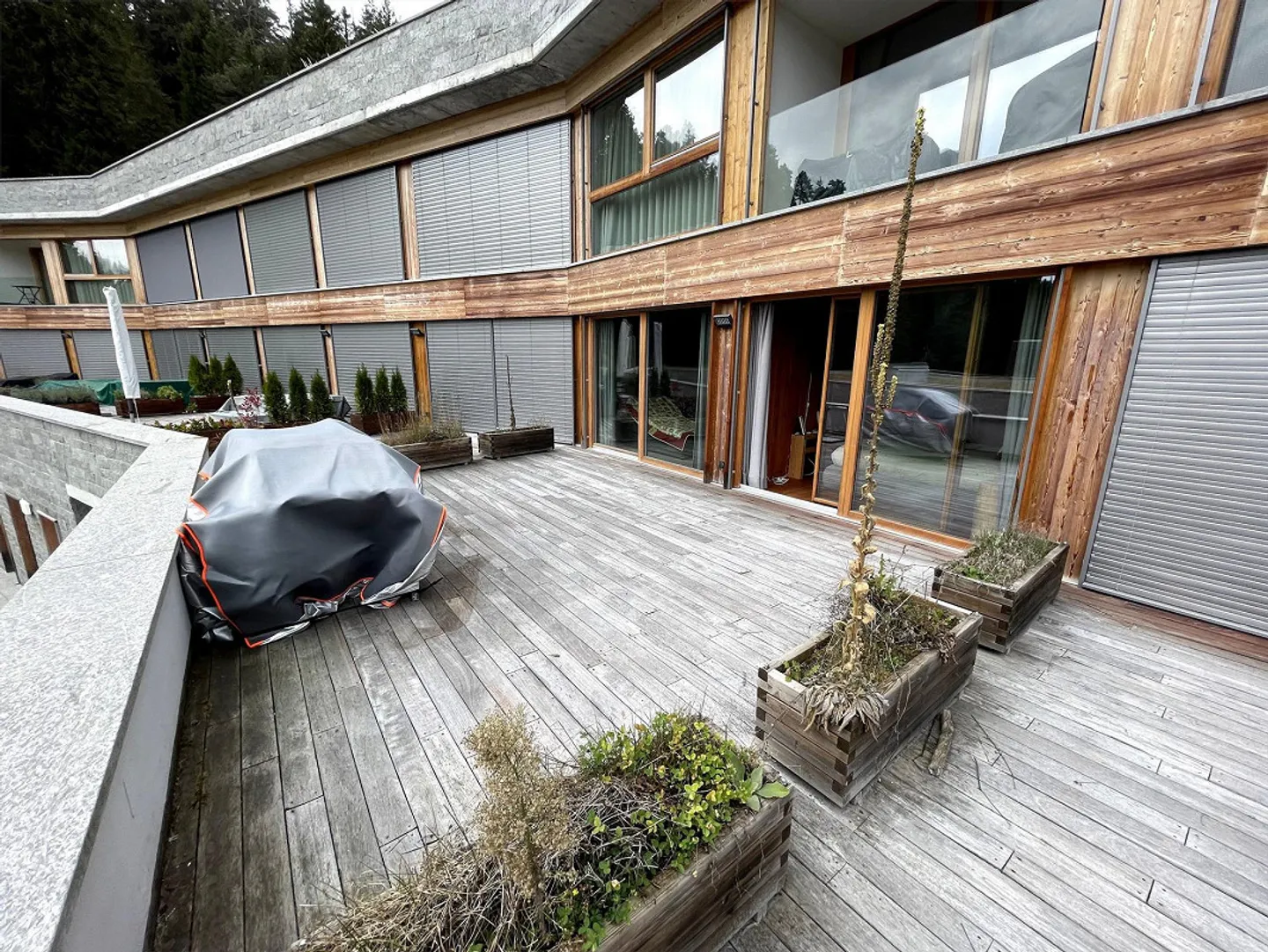 3.5-room design apartment with large terrace for sale in Laax - Photo 11 of 13