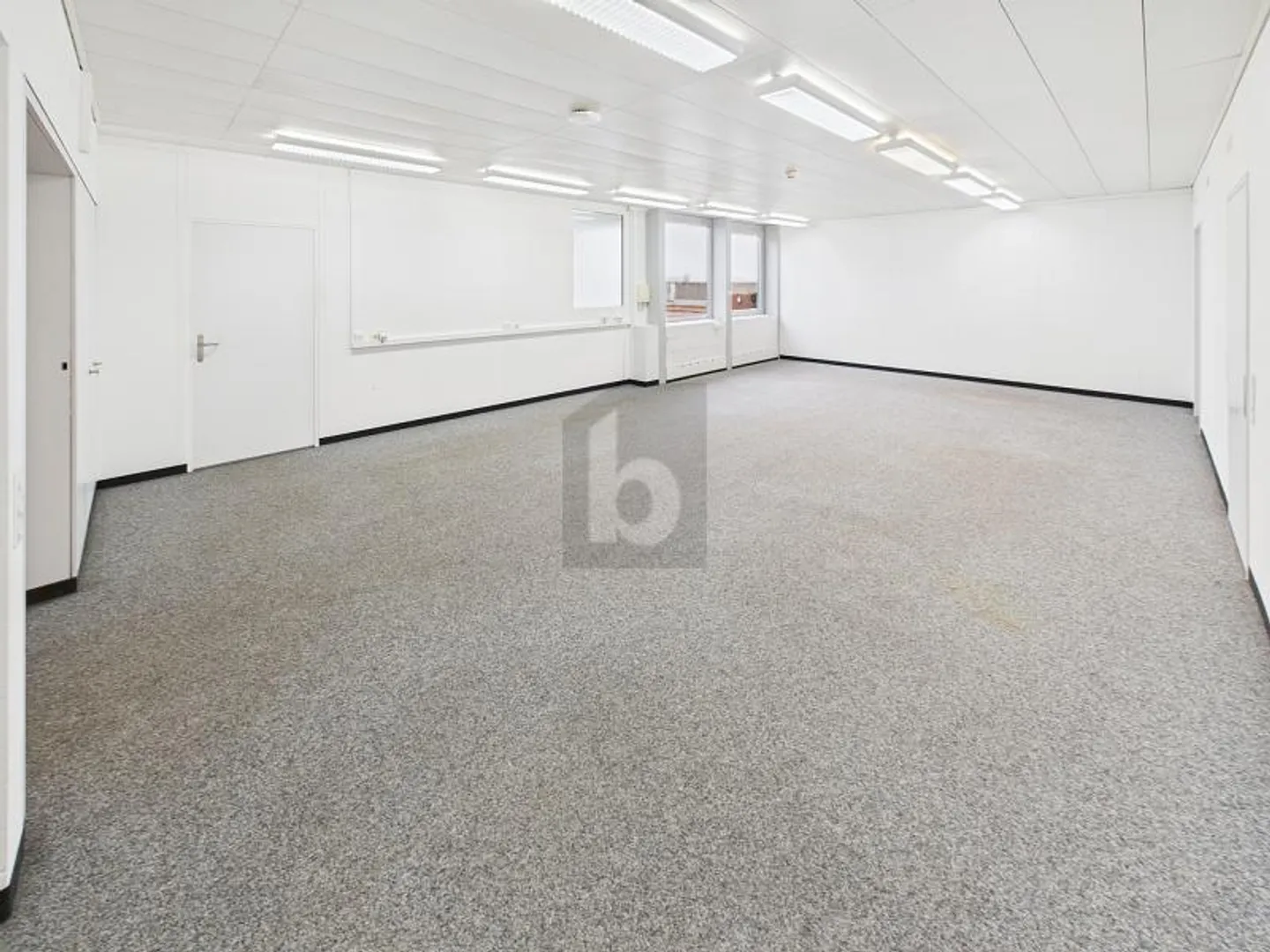 Office space for rent - Photo 4 of 5