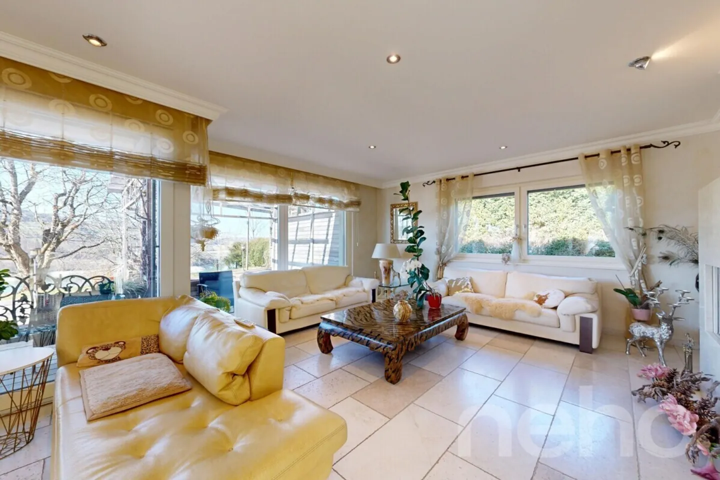 Villa d'Exception avec Vue Panoramique sur le Lac - Photo 11 sur 12