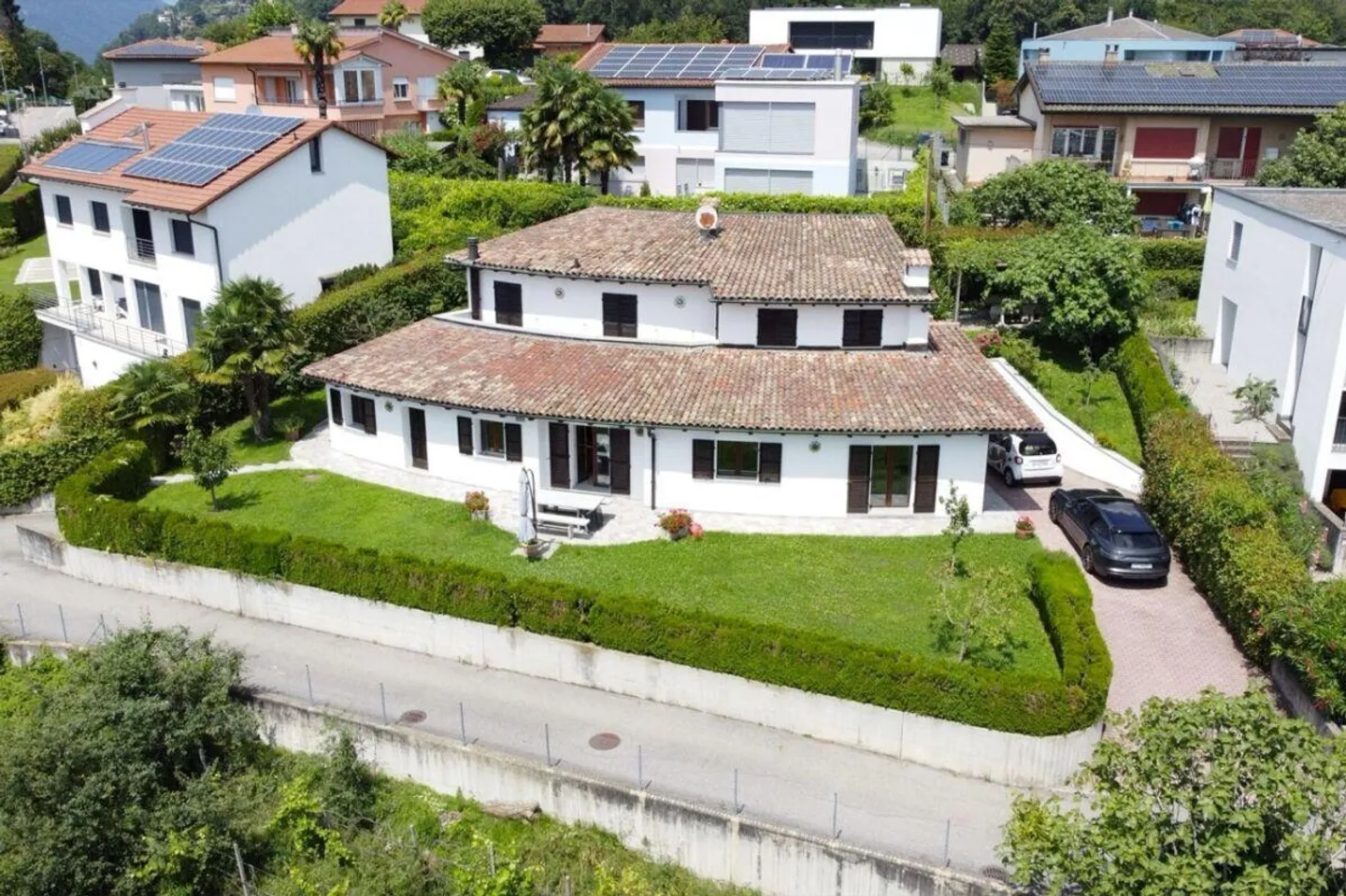 Belle villa avec jardin et vue dégagée sur les vignobles - Photo 1 sur 19