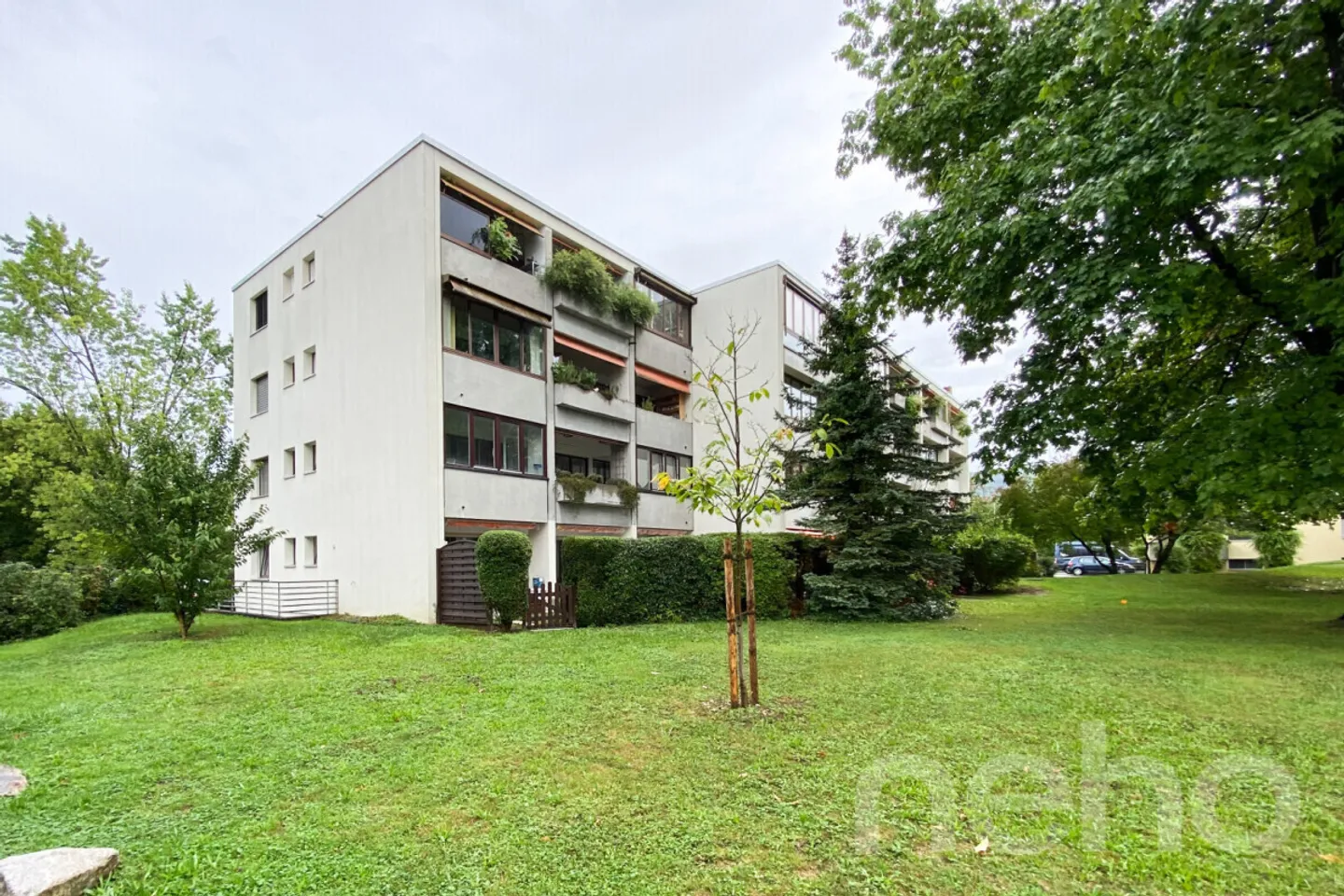 Duplex mit 2 Balkonen in Aesch - Foto 12 von 12