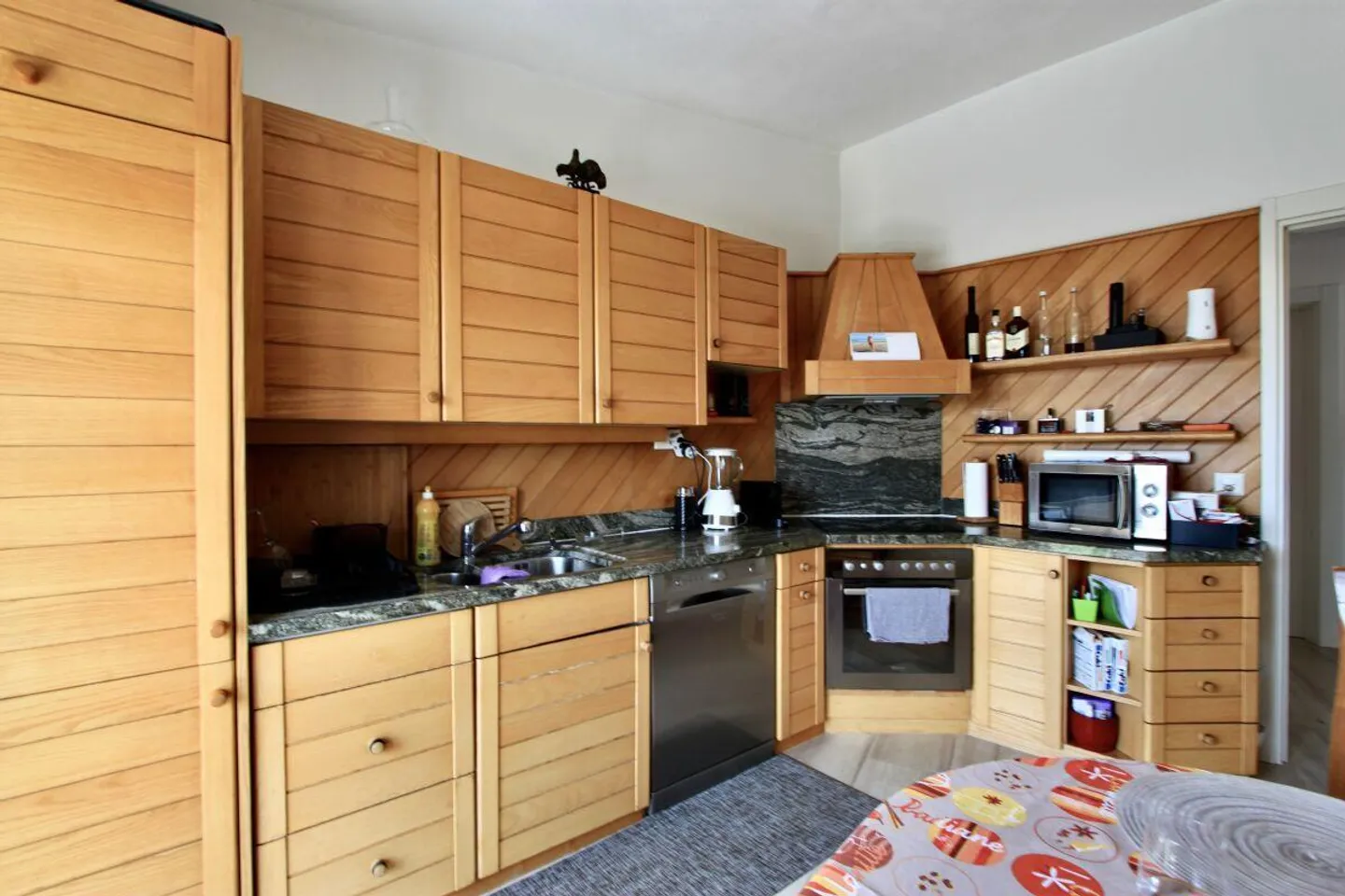 Belle villa avec jardin et vue dégagée sur les vignobles - Photo 14 sur 19