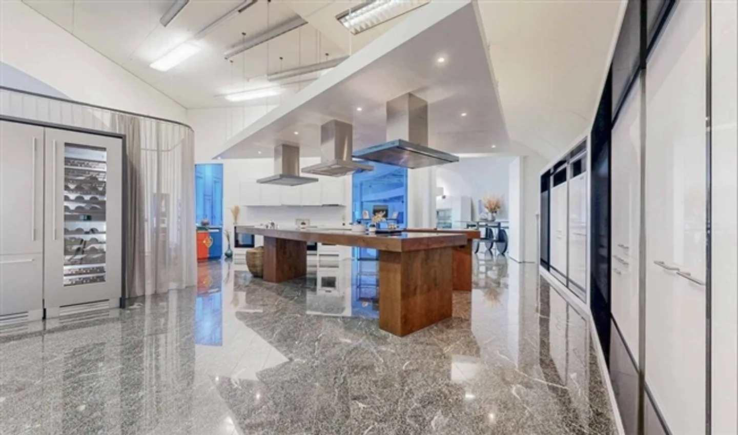 Espace de vente exclusif recherche un nouveau locataire - Photo 6 sur 12