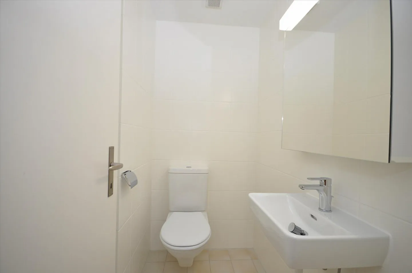 Vivere su Weidenweg: Luce, Parquet e la Tua Parte di Giardino - Foto 5 di 9