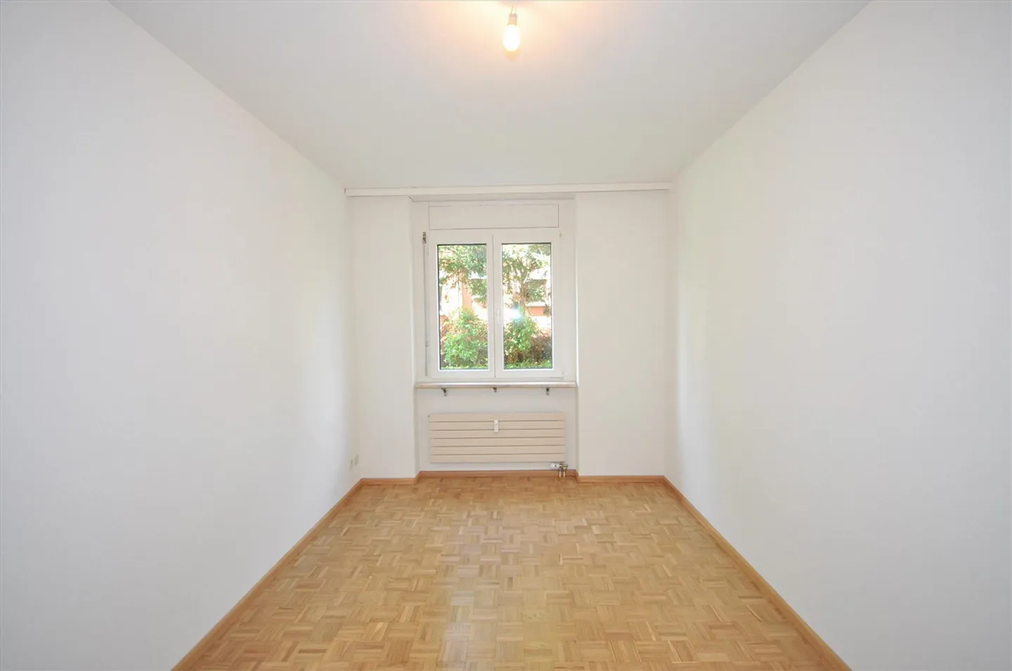 Vivere su Weidenweg: Luce, Parquet e la Tua Parte di Giardino - Foto 7 di 9