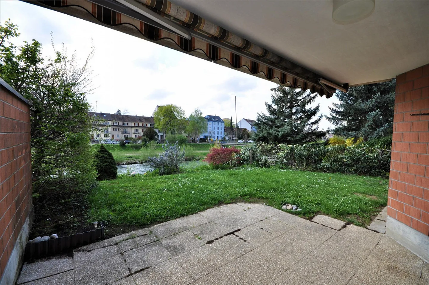 Vivere su Weidenweg: Luce, Parquet e la Tua Parte di Giardino - Foto 8 di 9