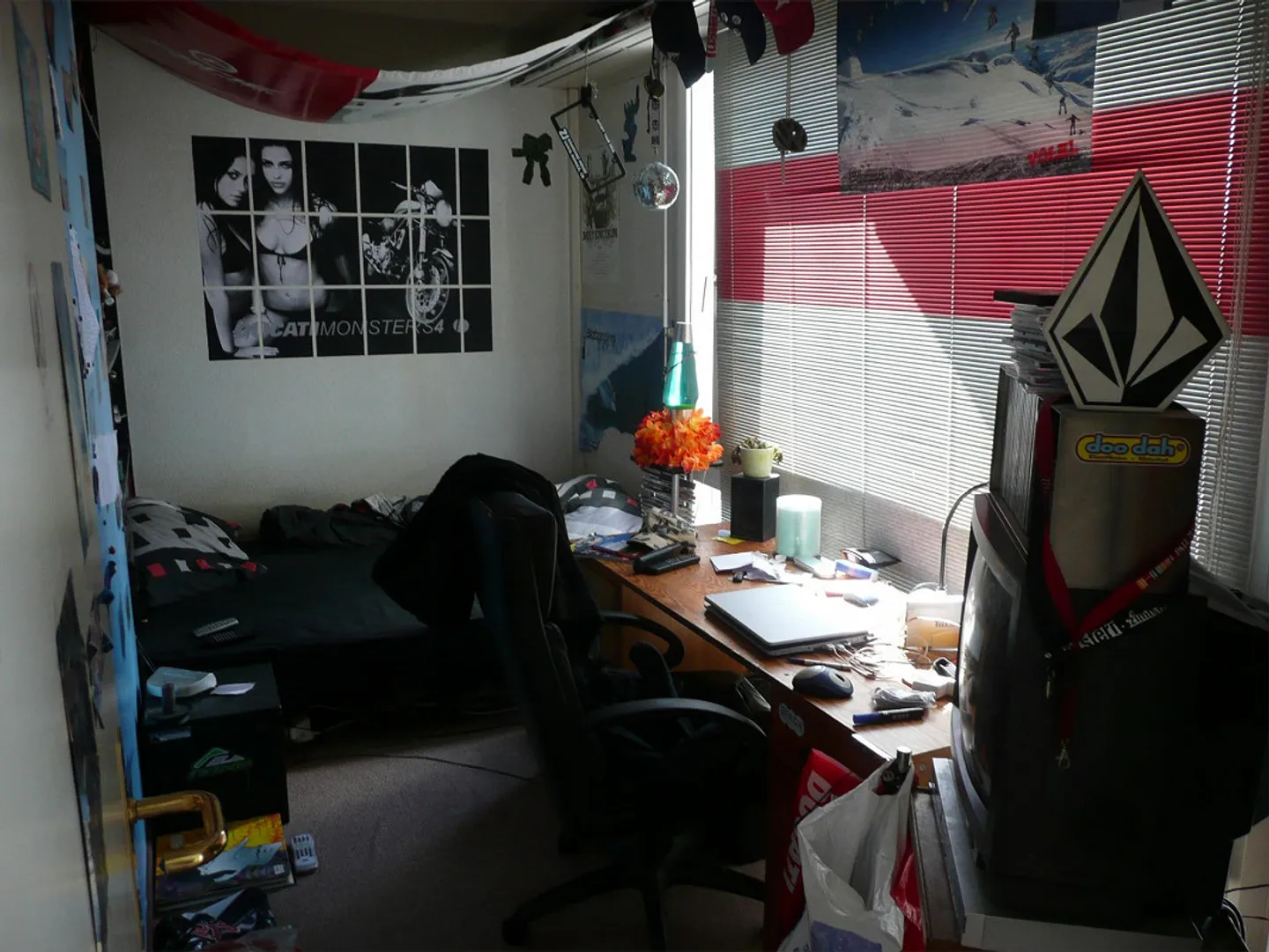 Super, chambre partagée entièrement meublée avec entrée privée - Photo 6 sur 14