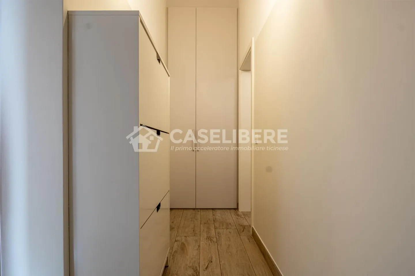 SINGLE-FAMILY HOUSE WITH SPECTACULAR VIEW - Photo 17 of 19