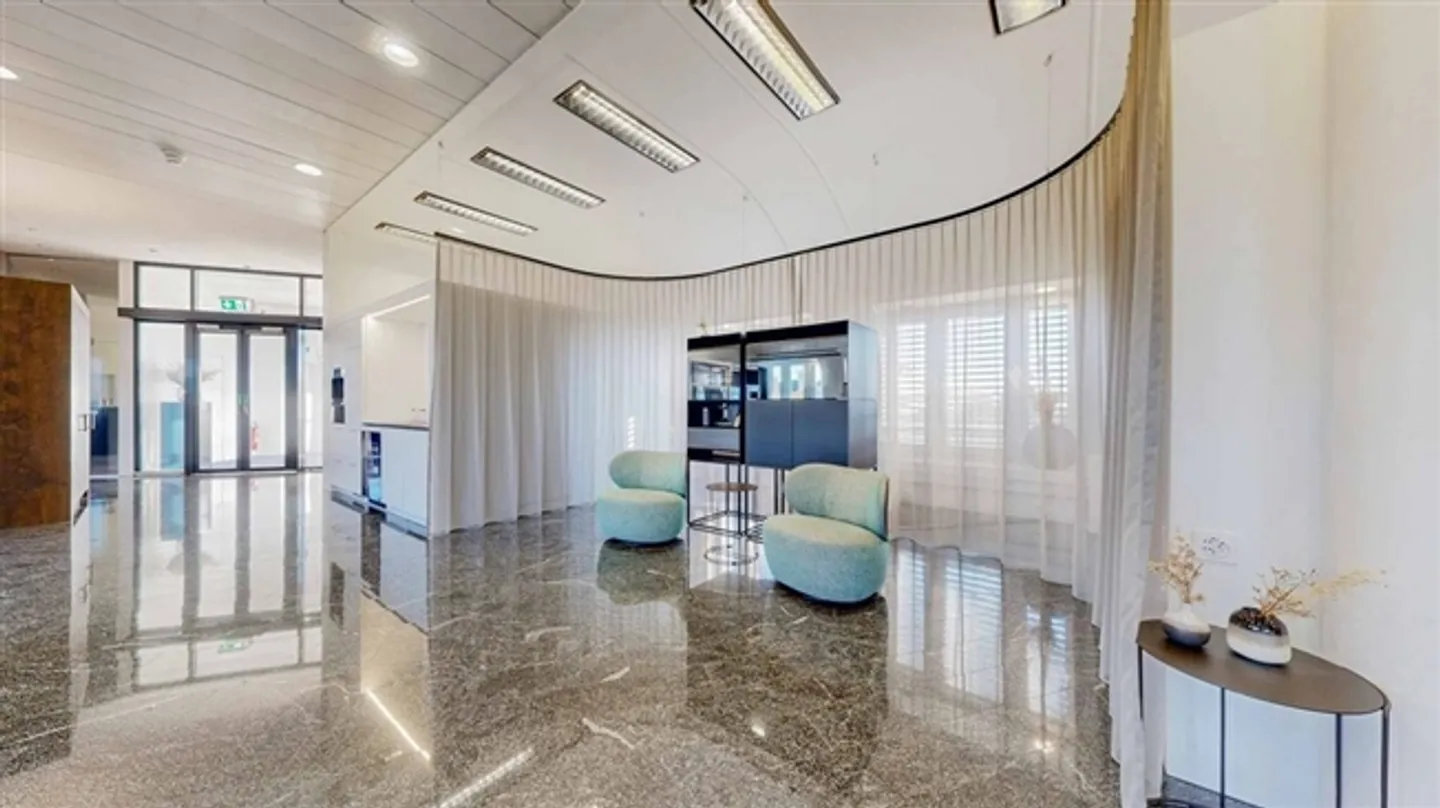 Espace de vente exclusif recherche un nouveau locataire - Photo 10 sur 12