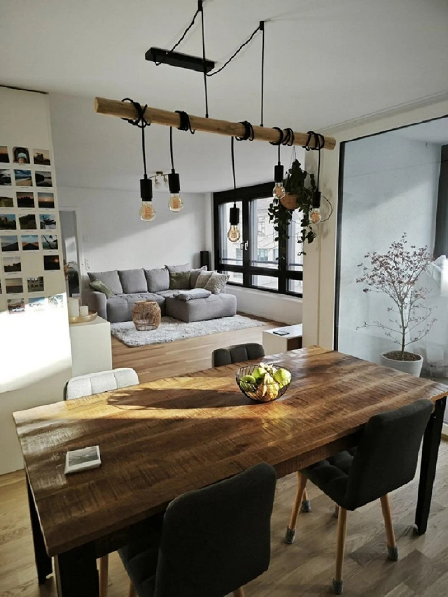 Charming 2.5-room apartment on Bahnhofstrasse in Lyss - available immediately - Photo 1 of 11