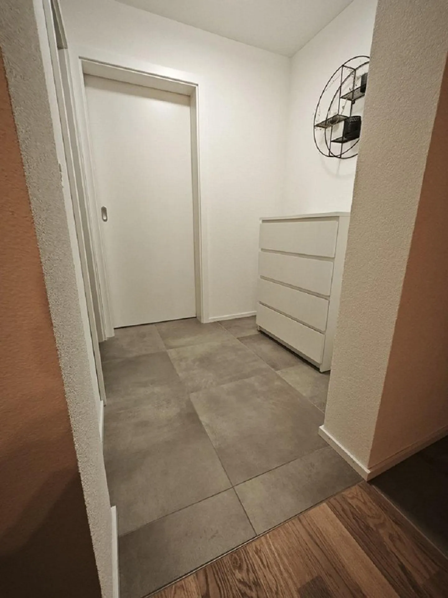 Charming 2.5-room apartment on Bahnhofstrasse in Lyss - available immediately - Photo 9 of 11