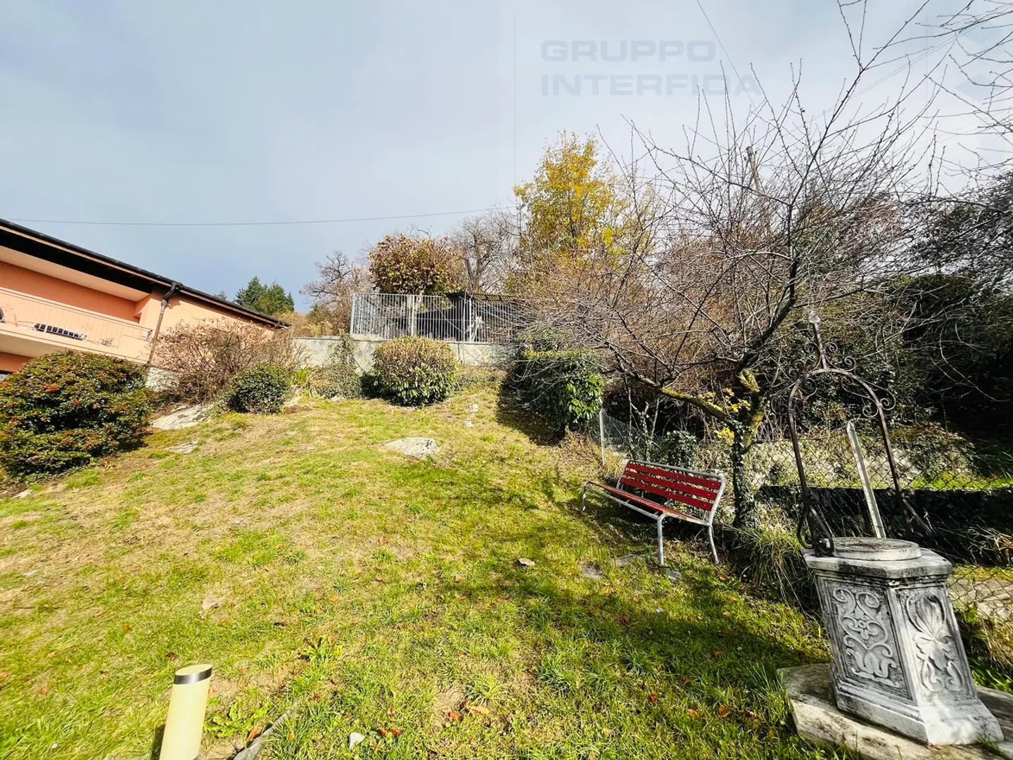 SCHÖNES EINFAMILIENHAUS IM GRÜNEN - Foto 3 von 20