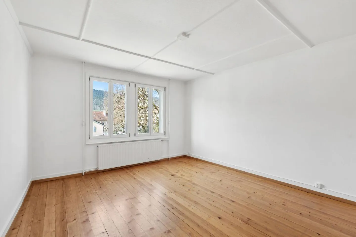 House in the city center of Môtiers, ideal for a large family - Photo 8 of 13