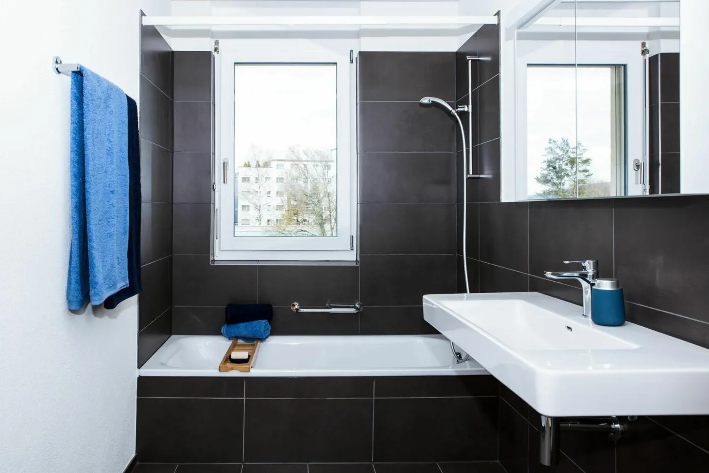 Grosszügige 3½-Zimmer-Wohnung - Foto 2 von 6