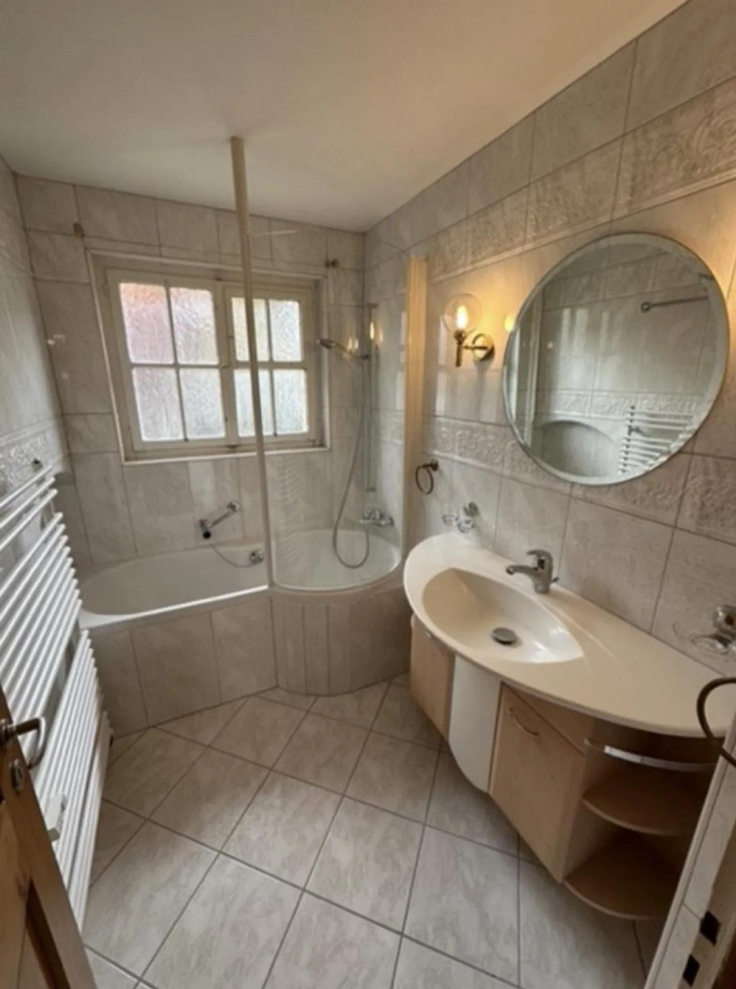 Exklusive Lage: 4.5 Zimmer-Wohnung beim Bergkirchli - Photo 9 of 11