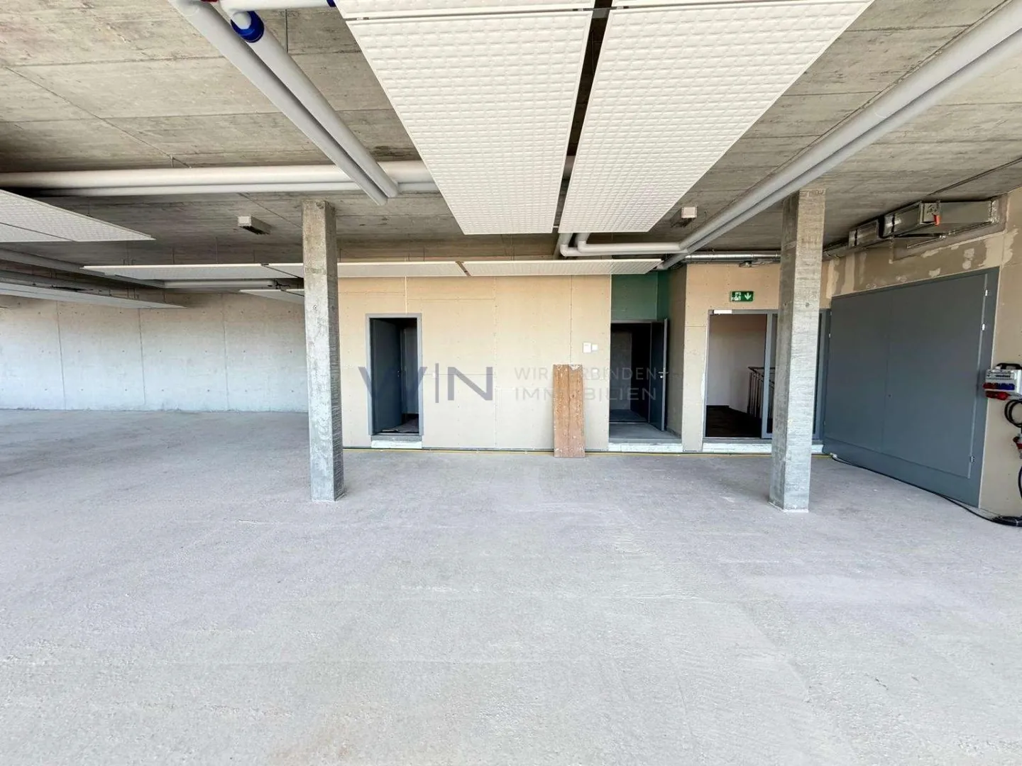 Modern office spaces for flexible rental - Photo 4 of 12