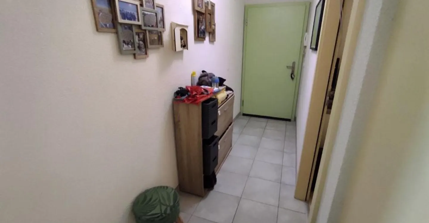 3 rooms near the lake - Photo 7 of 9