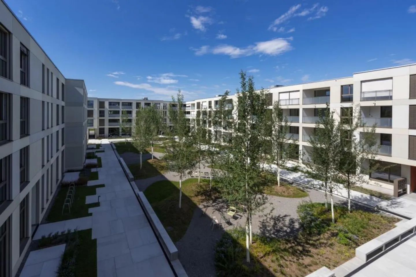 Modern apartment with many advantages - Photo 1 of 6