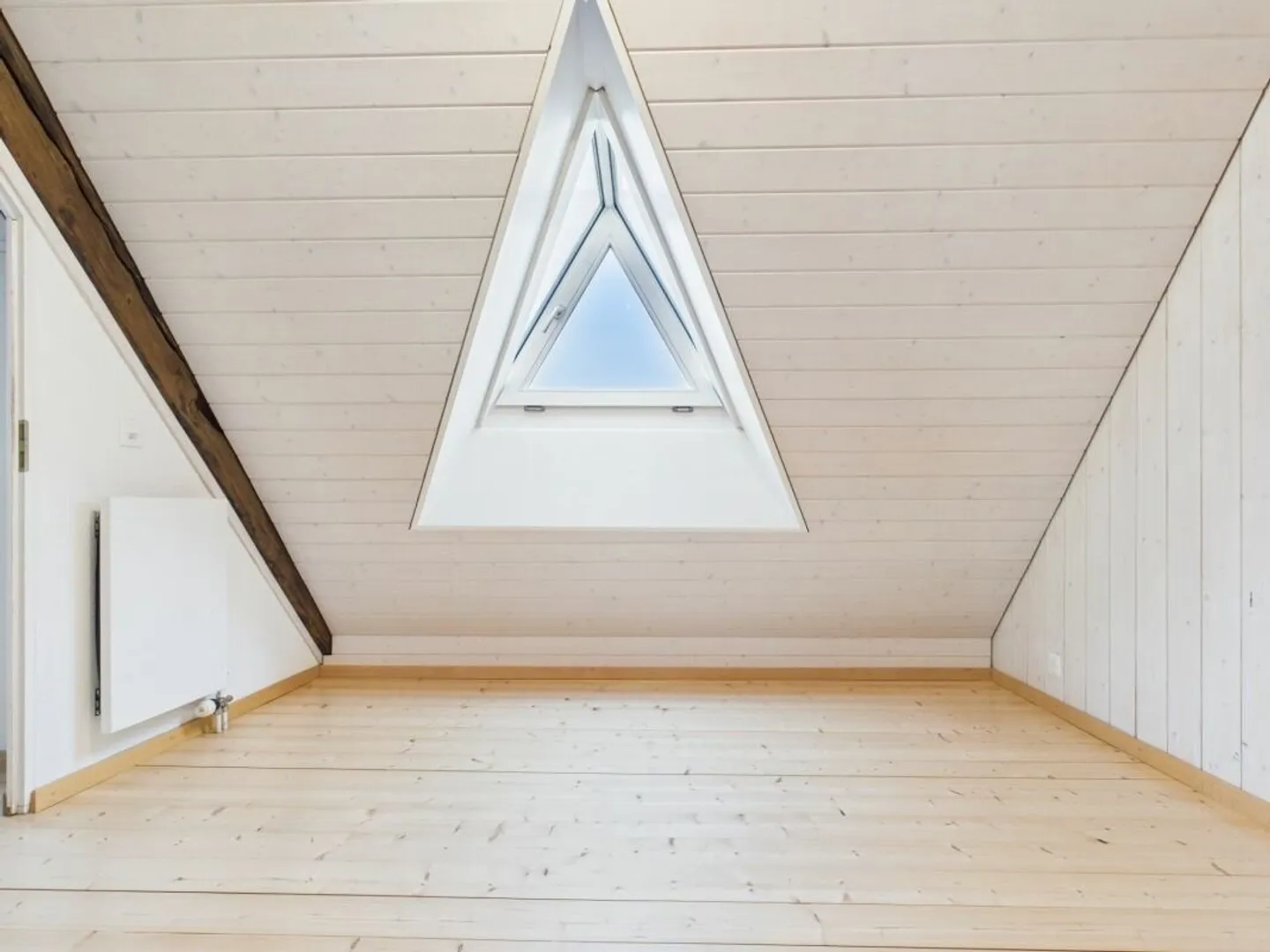 Cozy 5-Room Maisonette Apartment - Photo 7 of 8