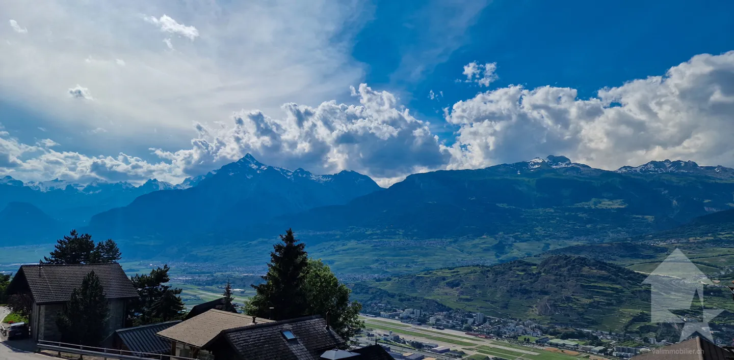 Appartement avec 4.5 pièces près de Sion et de la station de ski 4 Vallées - Photo 2 sur 13