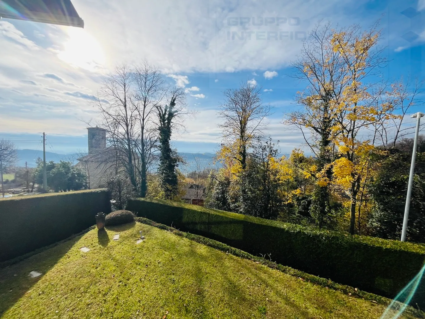 SCHÖNES EINFAMILIENHAUS IM GRÜNEN - Foto 8 von 20