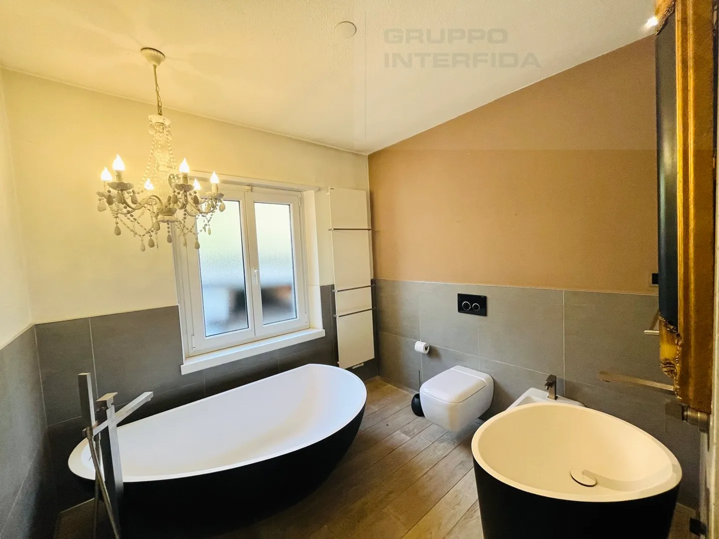 SCHÖNES EINFAMILIENHAUS IM GRÜNEN - Foto 13 von 20
