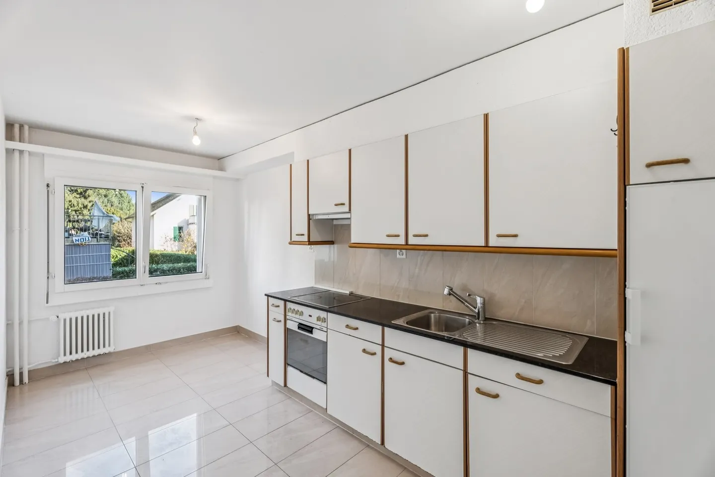 Posizione ideale - Soleggiato - Spazioso - Foto 5 di 9