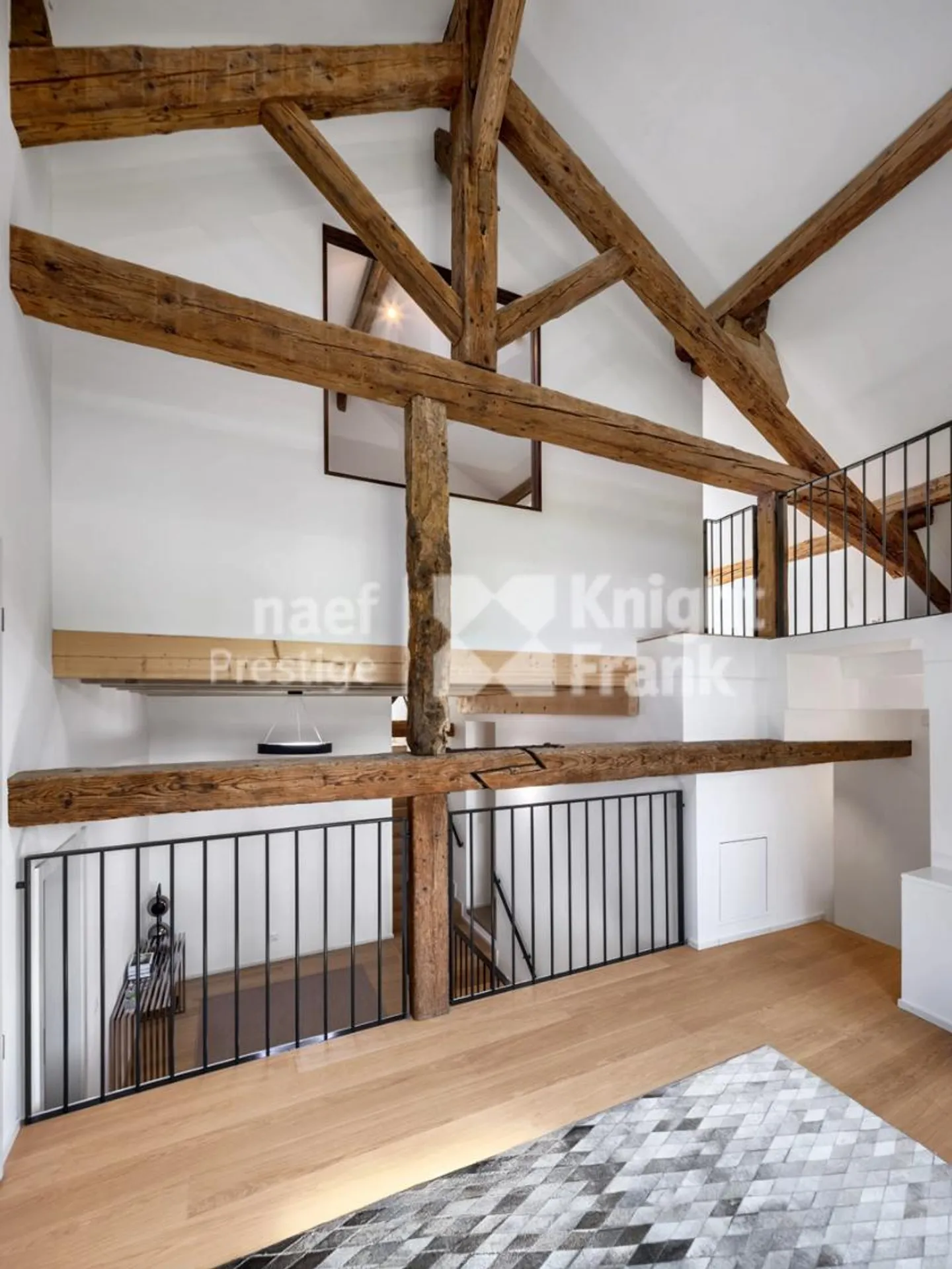 Modern and luxury for this completely renovated farmhouse - Photo 8 of 11