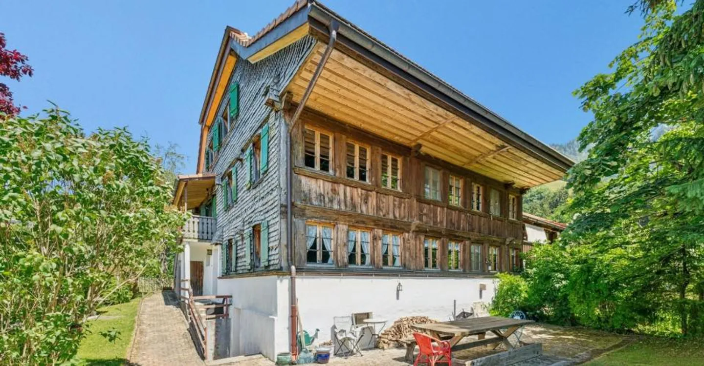 A historic residence in the heart of Charmey - Photo 11 of 12