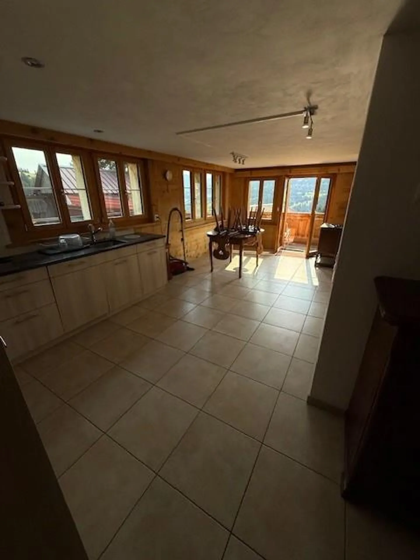 Charming furnished 2.5-room apartment in sunny location - Saanenmöser - Photo 2 of 5