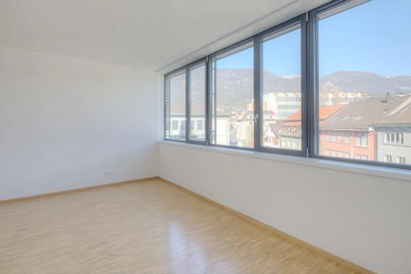 RENT WITHOUT DEPOSIT - Start dreaming! - Photo 7 of 9